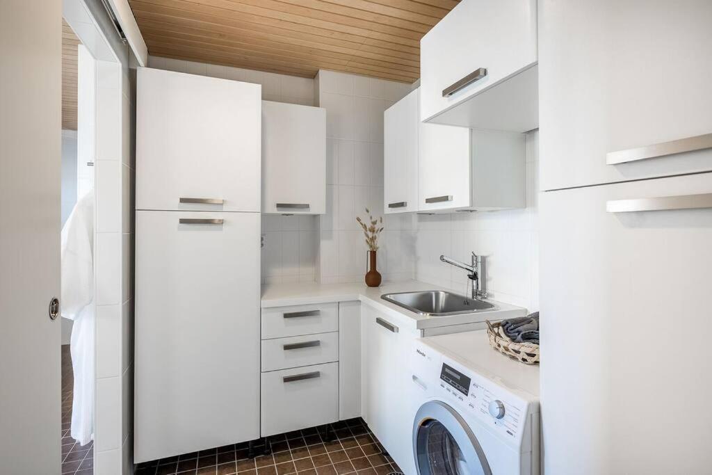 Spacious Home With Four Terrace, Sauna, Sea View Helsinki Zewnętrze zdjęcie