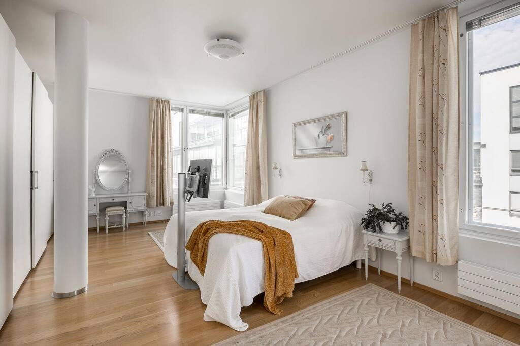 Spacious Home With Four Terrace, Sauna, Sea View Helsinki Zewnętrze zdjęcie
